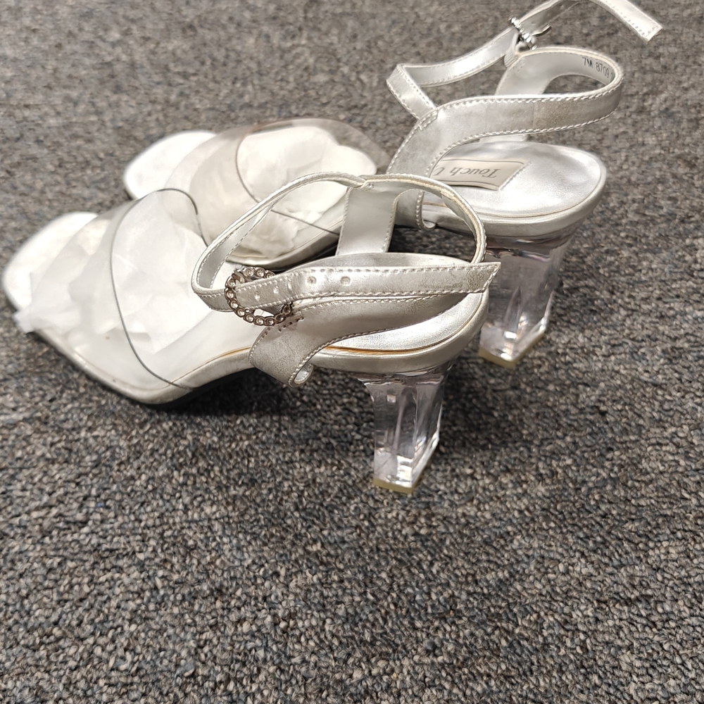 Elegant Silver Women's Heels, Size 7.5 Heel 3.5.